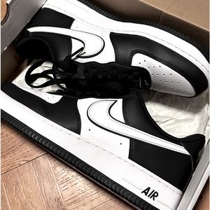 Nike Air Force 1 '07 - Only used 4x